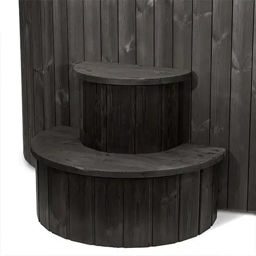 Close-up of the wooden steps of SaunaLife S2B immersion tub