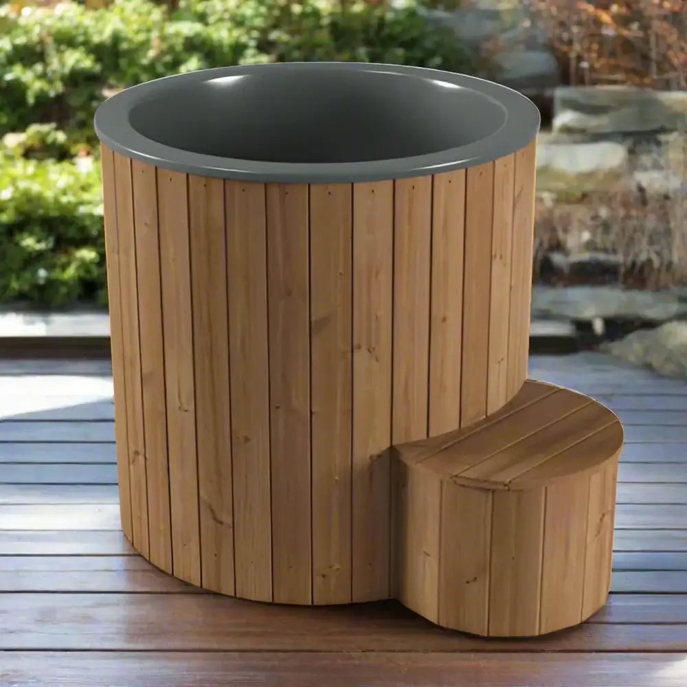 Wooden SaunaLife S1N 1 person outdoor cold/hot plunge tub
