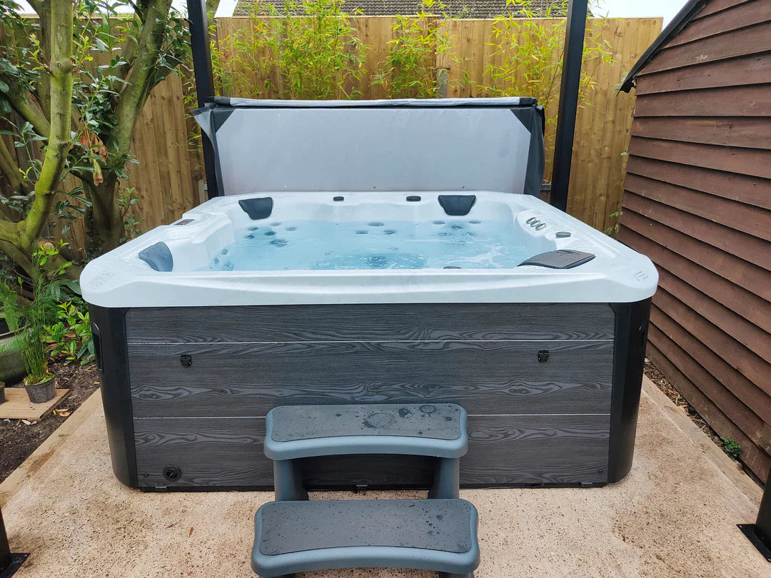 Platinum Spas Venezia 32 Amp 6 Person Hot Tub