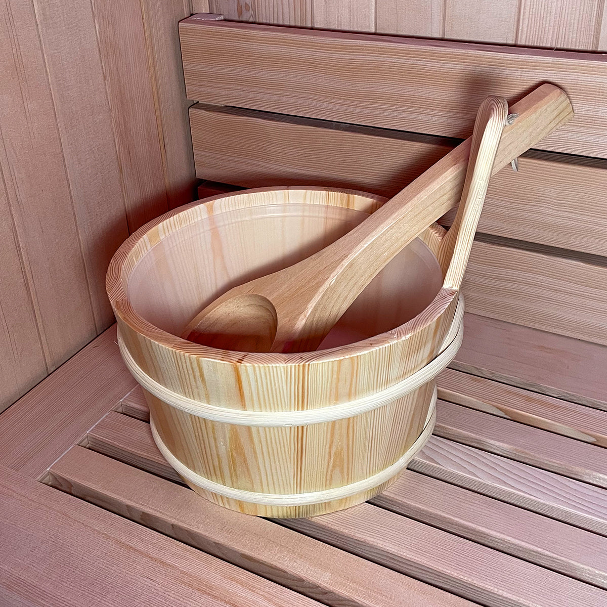 Insignia Indoor Traditional 4-Person Sauna MX1818