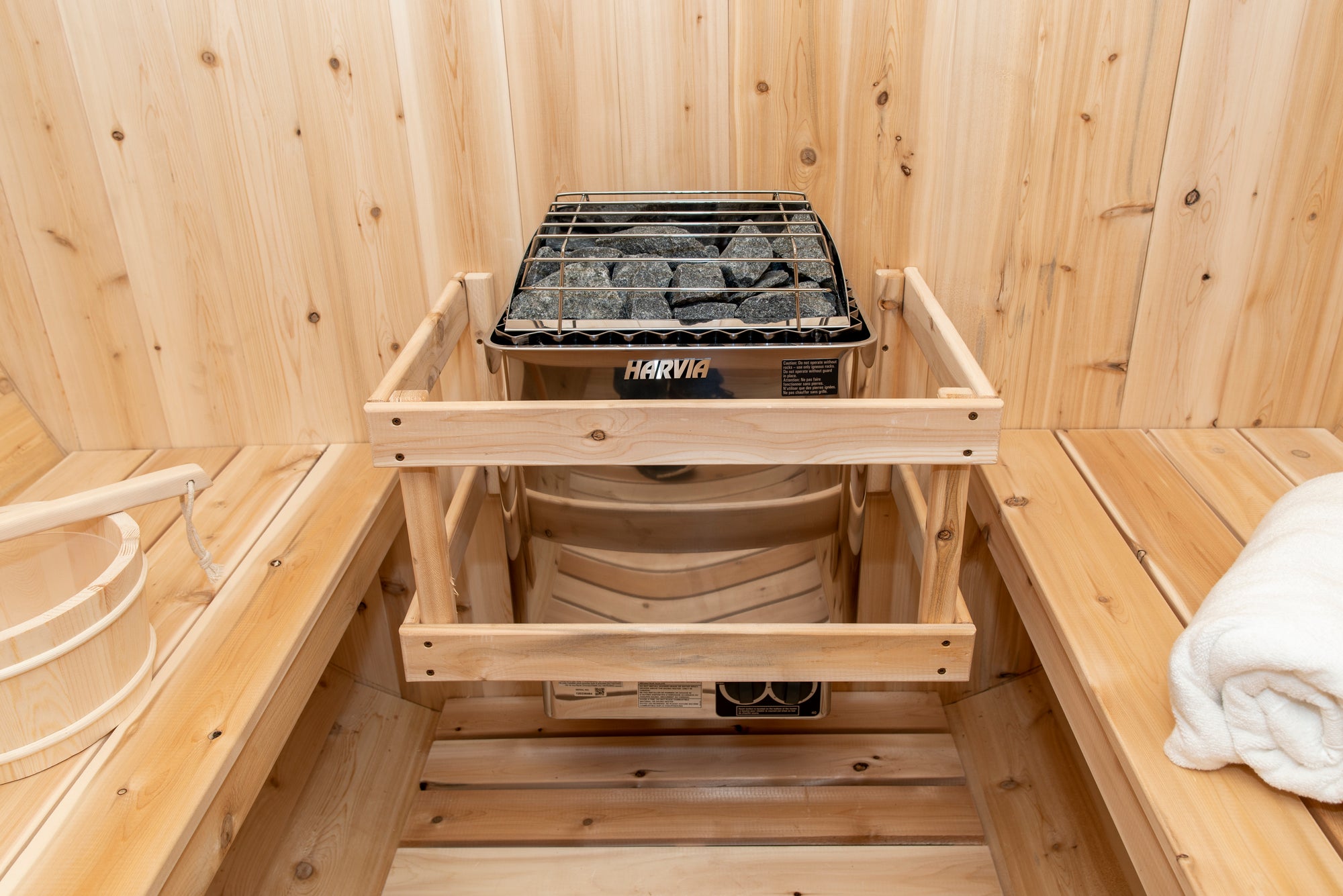 Dundalk Leisurecraft Canadian Timber 6-Person Tranquility Barrel Sauna | CTC2345W