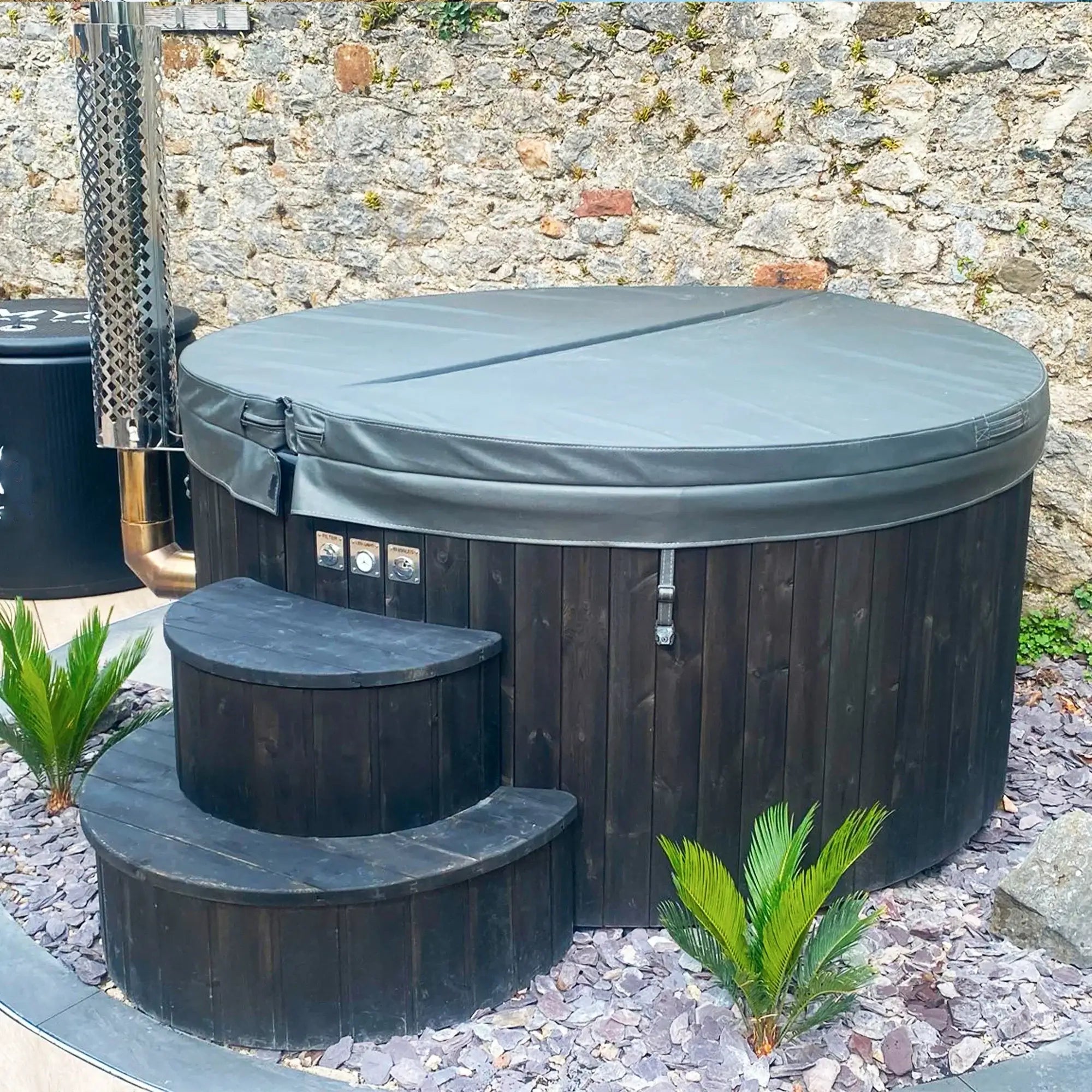 SaunaLife S4 6 Person Wood-Fired Hot Tub | Models S4B/S4N