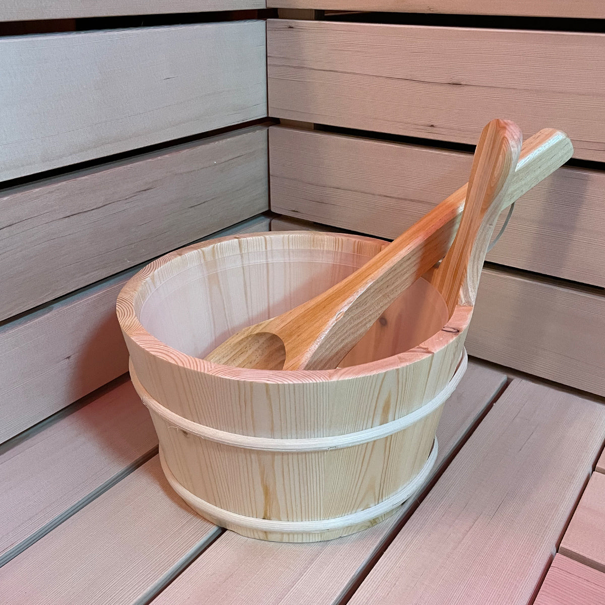 Insignia Traditional Outdoor 4-Person Sauna 2m x 2m w/ Bluetooth Speakers